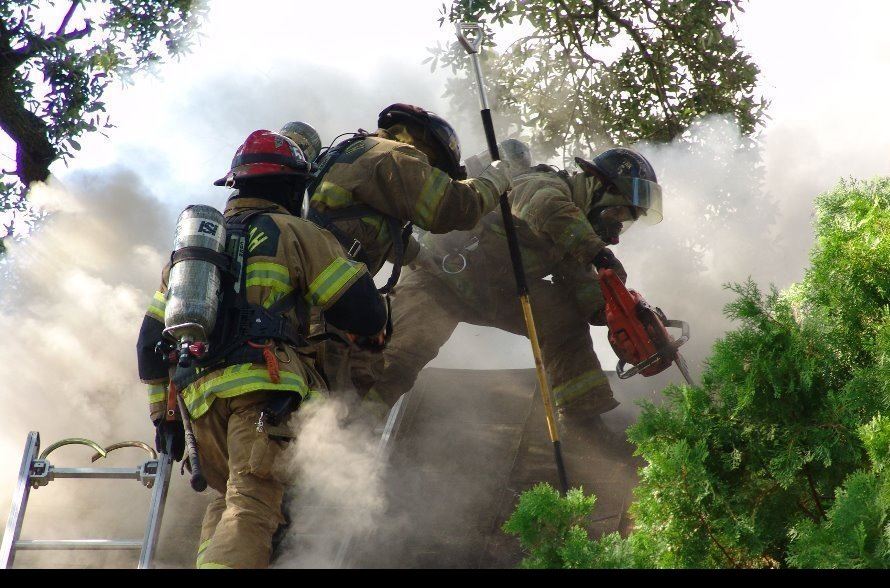 537 E Harris St Sept 11 2009 004