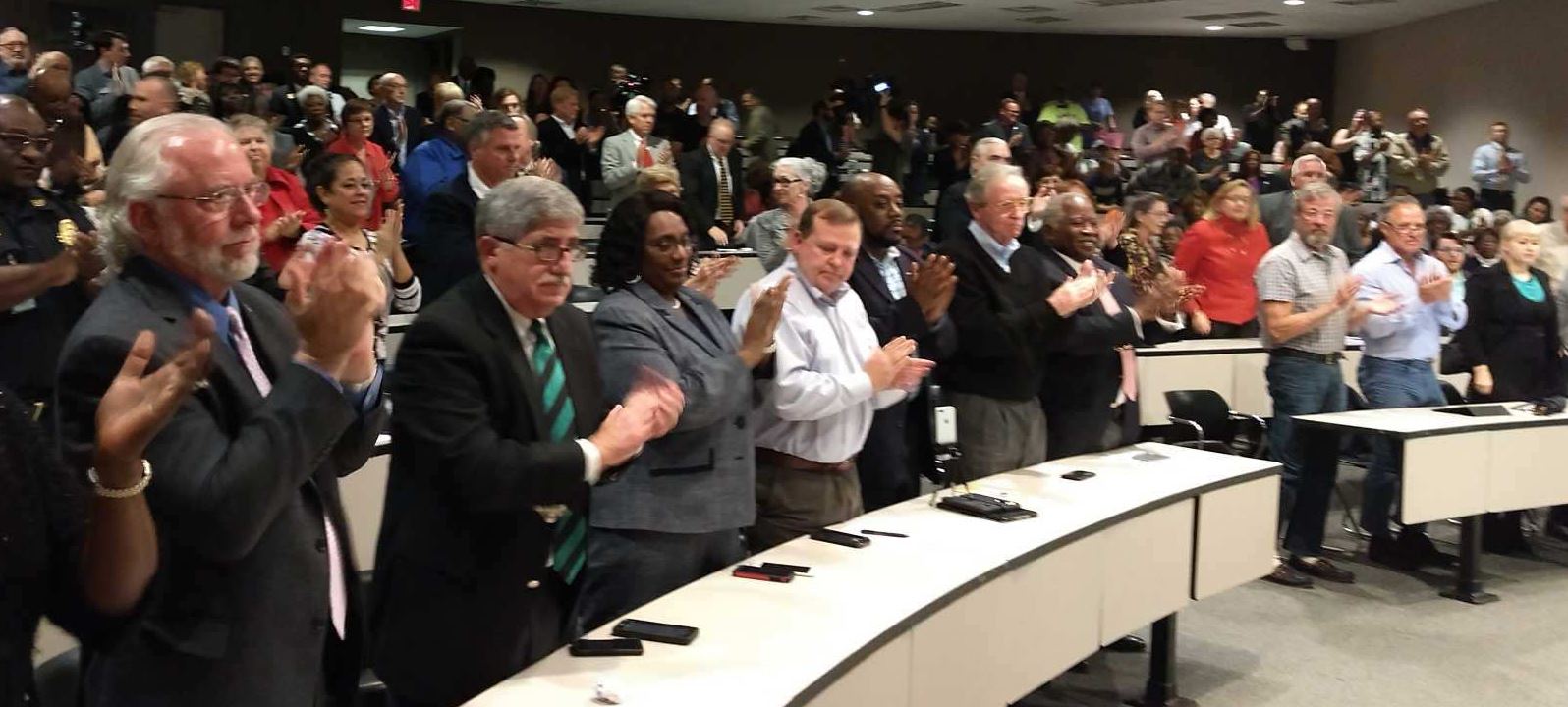 Mayor state of city crowd